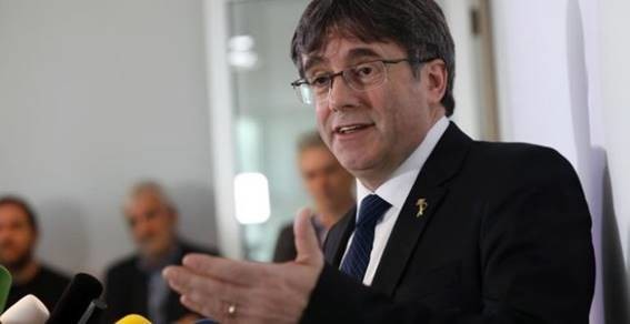 Sumérgete en la complejidad jurídica y ética que rodea la investigación de los abogados de Puigdemont, destacando desafíos únicos en la defensa política. 